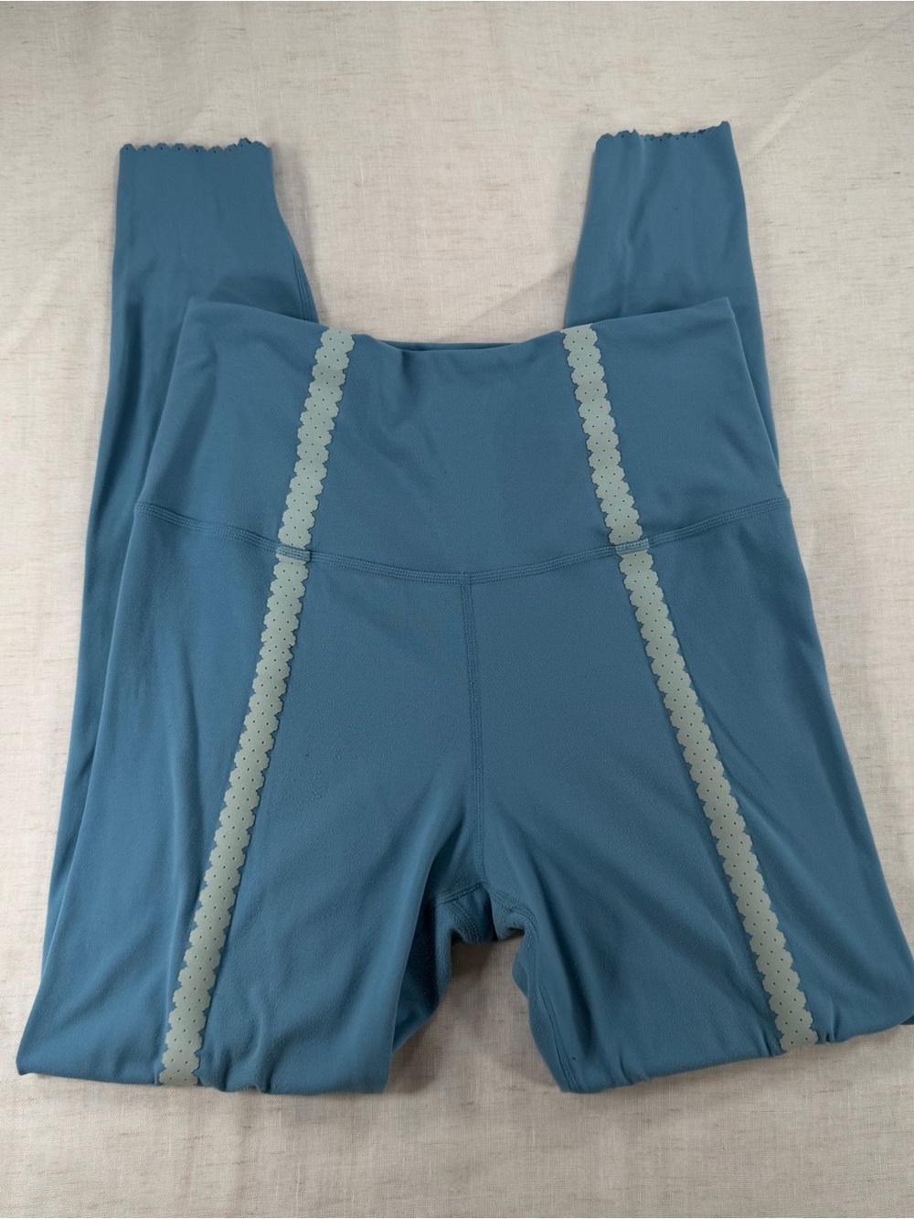 Nike Dri-FIT Medium Teal Athletic Top